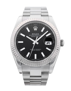 Luxuriöse gebrauchte Uhren, die noch innerhalb der Herstellergarantie liegen